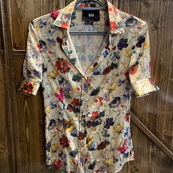 Dolce & Gabbana Tops - Dolce & Gabbana Silk Floral Button Up Blouse